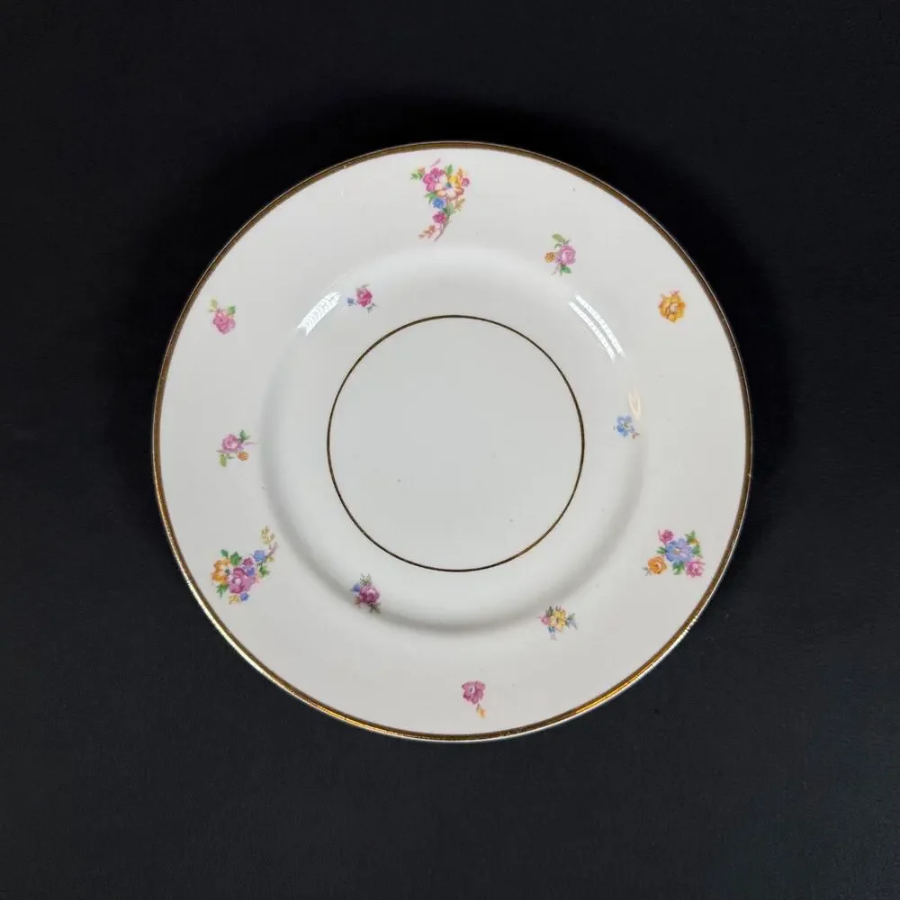 Lot of 6 white Warwick AB9428 Bread & Butter Plate 6-3/8